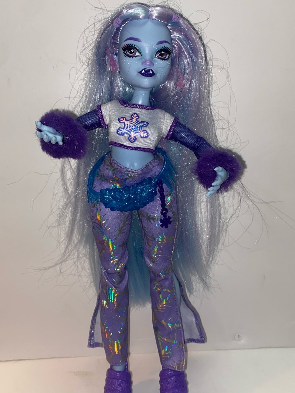 Monster High Abbey Bominable Yeti Fashion Doll Winter Snowflake 2023 Purple